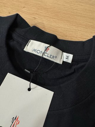Camiseta Moncler - talla S, M o L