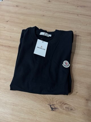 Camiseta Moncler - talla S, M o L