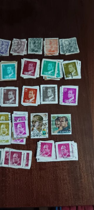 Sellos Franco y Juan Carlos - Más de 150