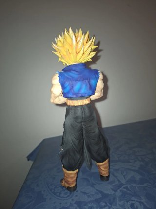 Figura Trunks Dragon Ball Z Espada