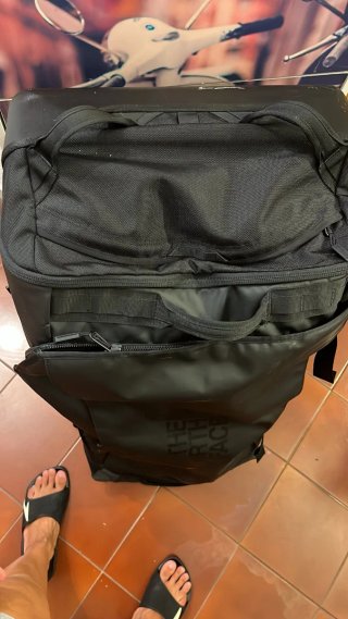 Bolsa de viaje grande The North Face con ruedas