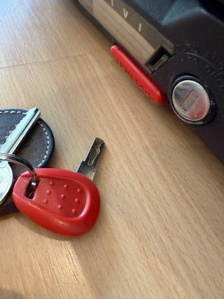 Baúl top case Givi Maxia