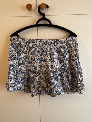 Falda pantalón Zara mini floral Talla M