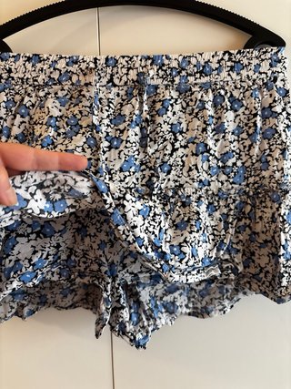 Falda pantalón Zara mini floral Talla M