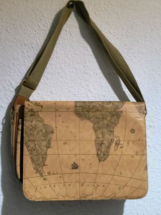 Bolso bandolera, de Alviero Nartini Geo Clasic