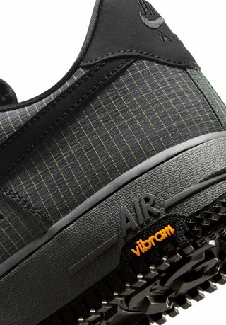Nike Air Force 1 '07 Verde y Negro