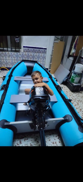 Zodiac nueva y motor 6 CV 2T nuevo todo