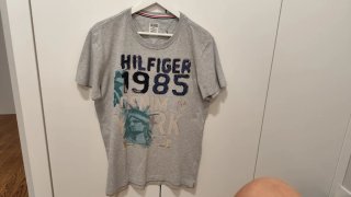 Camiseta Tommy Hilfiger 1985 Gris