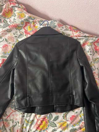 Chaqueta Cuero Negra Pull&Bear Talla M
