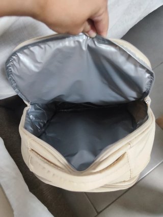 Nevera Mochila color crema
