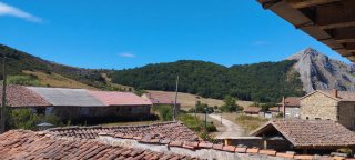Casa de pueblo de piedra,2 plantas 280 m² Tremaya