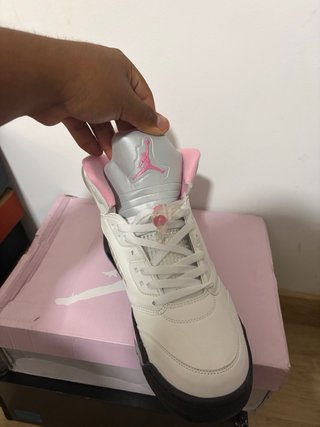 AJ 5 Blanco y Rosa