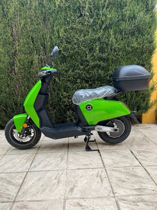 Scooter eléctrica