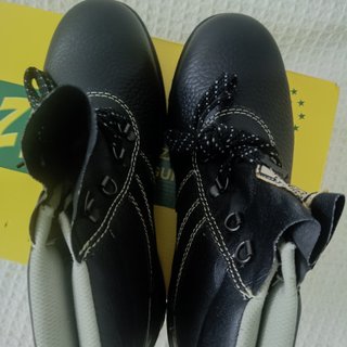 Botas de seguridad ZION negras