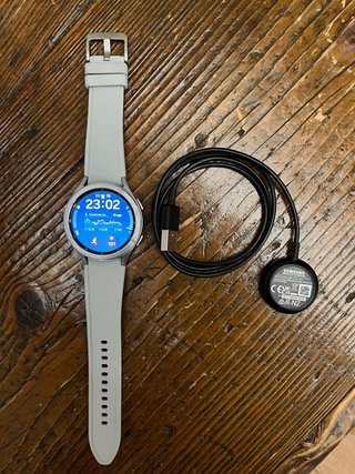 Samsung Galaxy Watch4 Acero inoxidable • Plata