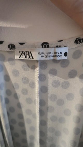 Vestido midi lunares Zara elegante