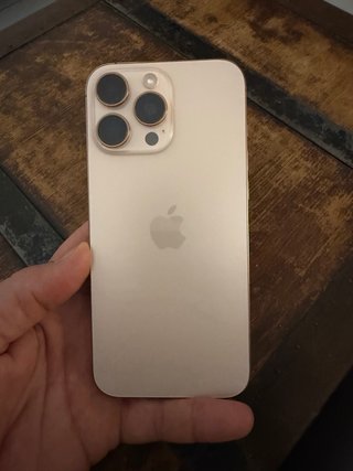 iPhone 16 Pro Max