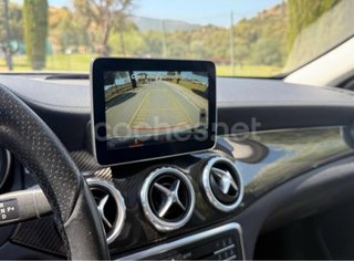 Mercedes-Benz GLA 220d 2016
