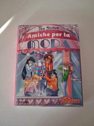 Sfilata di moda per Colette