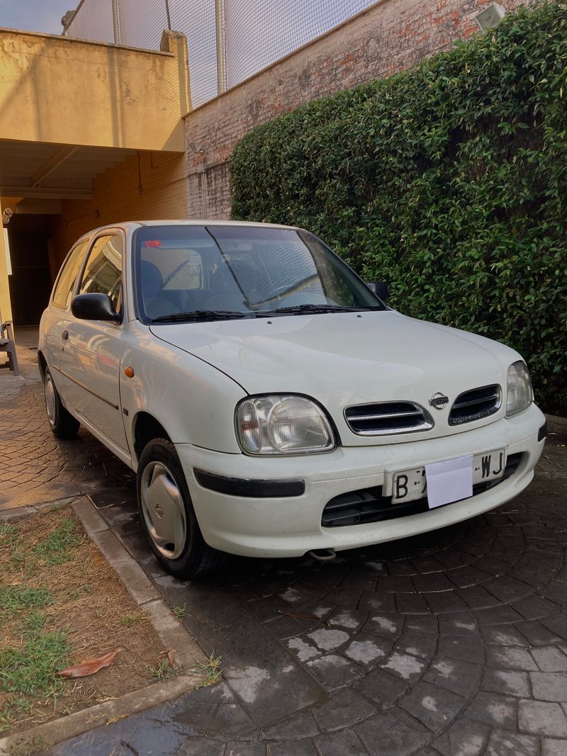 Nissan Micra K11 1.0i 16v 60CV año 2000 ITV 8/27 - foto 1