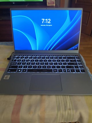 MSI Modern 14 i7 / 16GB RAM / Windows 11 Pro