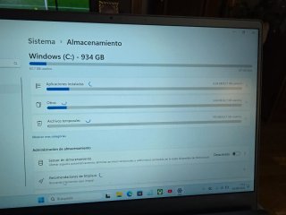 MSI Modern 14 i7 / 16GB RAM / Windows 11 Pro