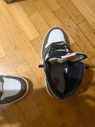 Jordan 1 x Travis Scott