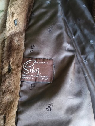 Chaquetón de piel de ramusquet y astracán
