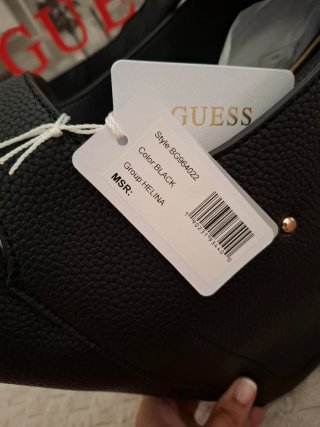 Bolso Guess Negro con neceser y llavero 2 en 1