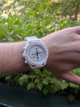 Omega x Swatch Snoopy Mission to the Moon