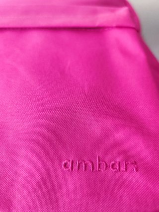 Mochila Escolar Fushia design moderno e prático da