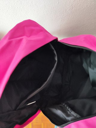 Mochila Escolar Fushia design moderno e prático da