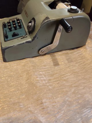 Calculadora Hispano Olivetti Summa 15