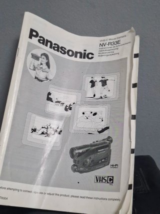 Videocámara Panasonic R33 VHS-C + Bolso