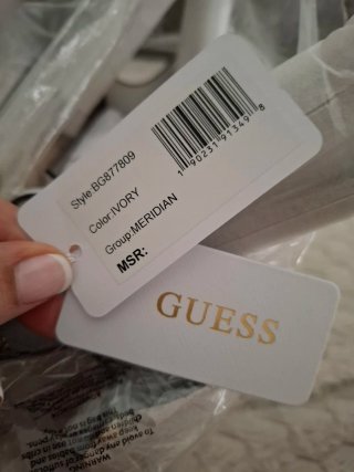 Bolso Guess Beige y Dorado