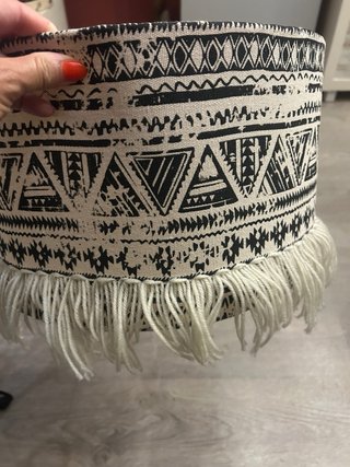 Pantalla de lámpara con flecos