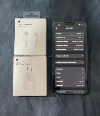 iPhone 13 Pro Max Plata + Cargador y Cable