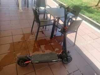 Patinete eléctrico 55km/h, 30km autonomía