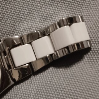 Reloj Swatch Irony Plata y Blanco