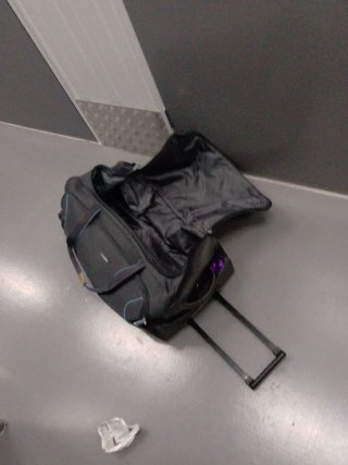 Mochila Maleta 2 Ruedas Negra y Morada