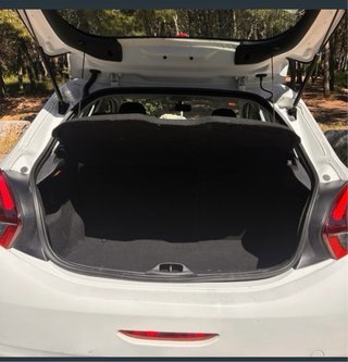 Peugeot 208 82000km Distribucion hecha