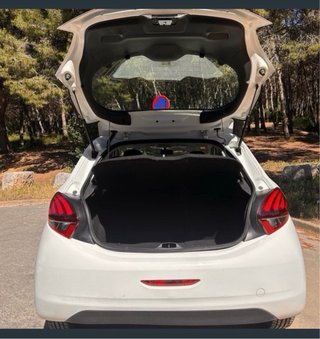 Peugeot 208 82000km Distribucion hecha