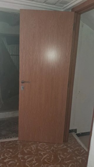 Puerta maciza madera