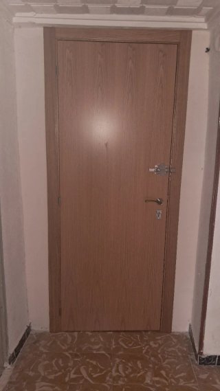 Puerta maciza madera