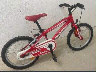 Bicicleta Conor Roket 18” con ruedines