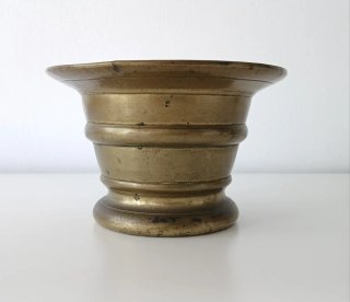 Almirez antiguo de bronce