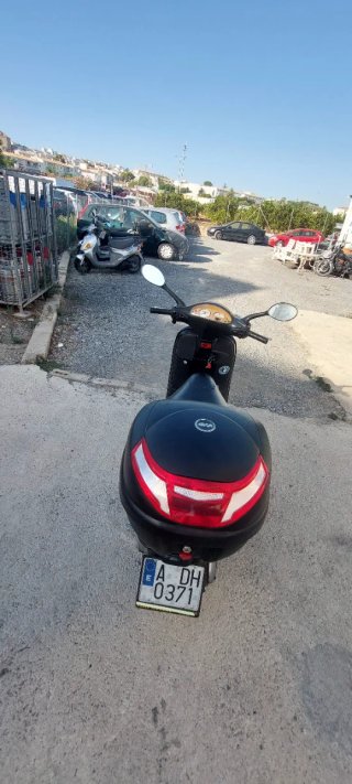 Vespa 125 ET4 Negra