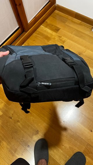 Mochila Targus Negra y Gris