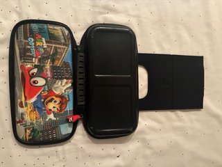 Nintendo Switch Verde y Rojo