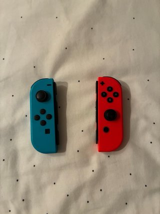 Nintendo Switch Verde y Rojo